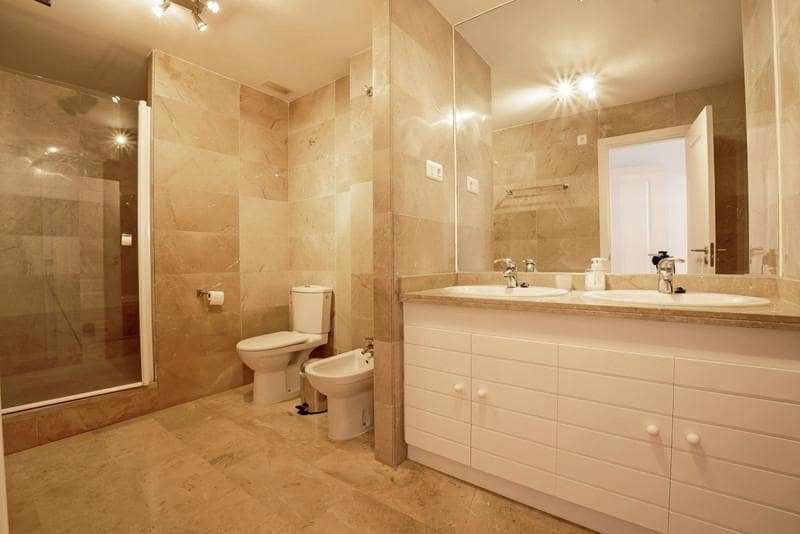 3 soveværelse Lejlighed til salg i Arroyo de la Miel med swimmingpool - € 565.000 (Ref: 8950481)