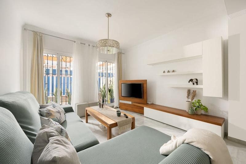 4 soveværelse Rækkehus til salg i Fuengirola med swimmingpool - € 550.000 (Ref: 8968409)