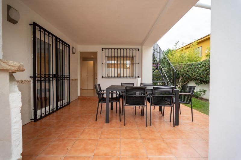 3 slaapkamer Villa te koop in Fuengirola met zwembad - € 469.000 (Ref: 8968410)