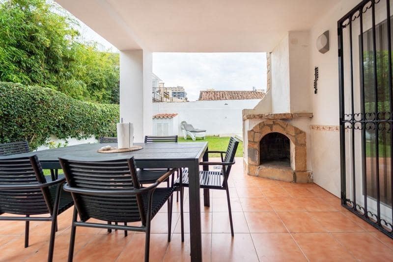 3 slaapkamer Villa te koop in Fuengirola met zwembad - € 469.000 (Ref: 8968410)