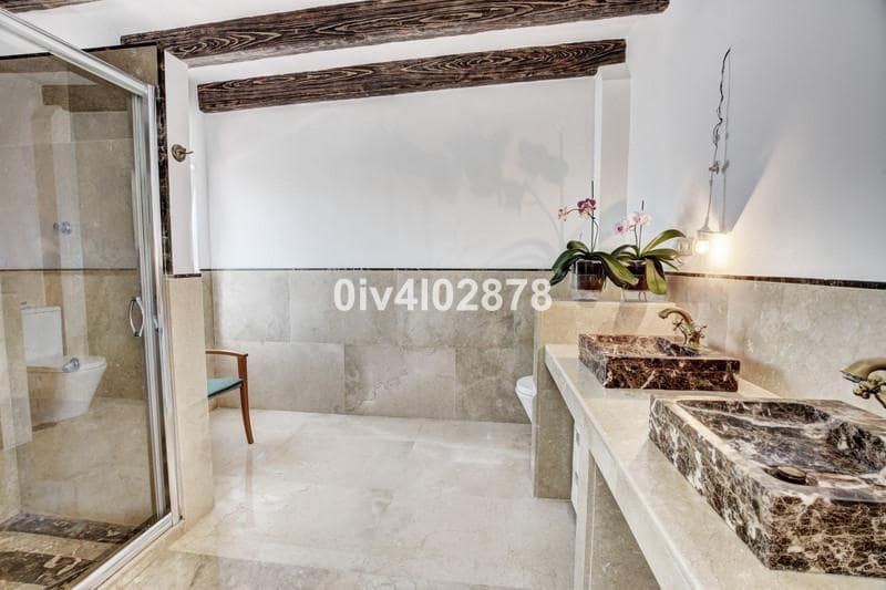 4 soveværelse Rækkehus til salg i Arroyo de la Miel med garage - € 660.000 (Ref: 8972559)