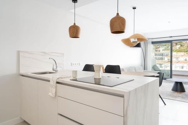 2 soveværelse Penthouse til salg i Torremolinos med swimmingpool garage - € 645.000 (Ref: 8980238)