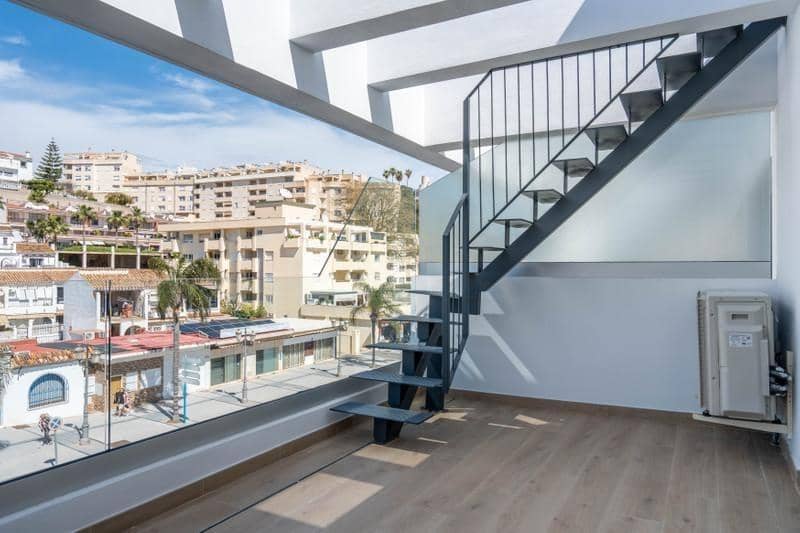 2 soveværelse Penthouse til salg i Torremolinos med swimmingpool garage - € 645.000 (Ref: 8980238)