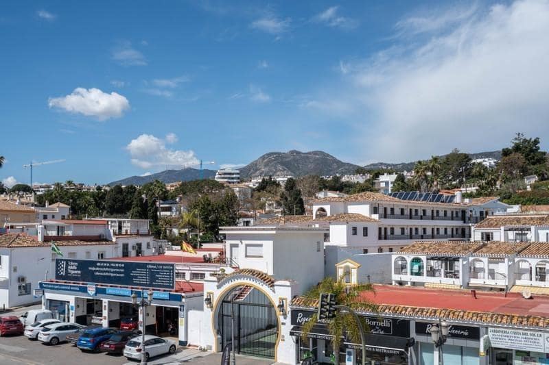 2 soveværelse Penthouse til salg i Torremolinos med swimmingpool garage - € 645.000 (Ref: 8980238)