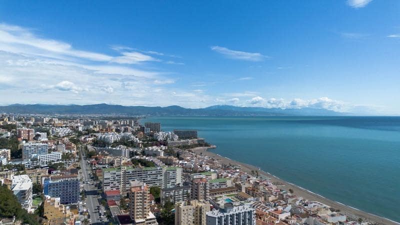 2 soveværelse Penthouse til salg i Torremolinos med swimmingpool garage - € 645.000 (Ref: 8980238)