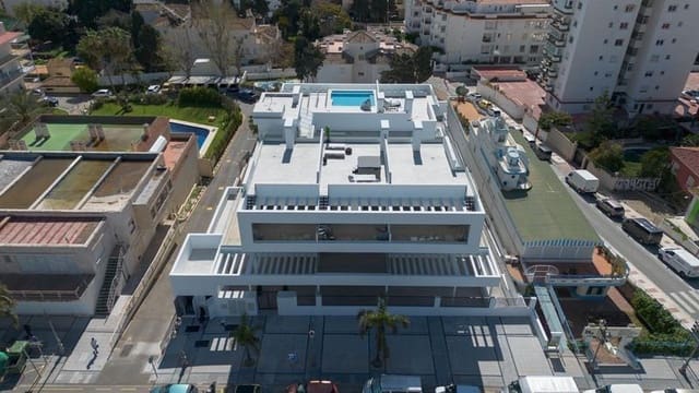 2 soveværelse Penthouse til salg i Torremolinos med swimmingpool garage - € 645.000 (Ref: 8980238)