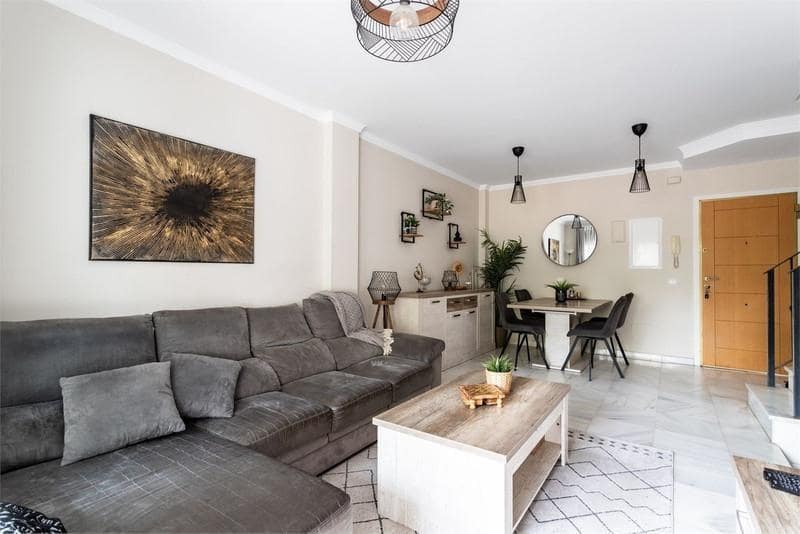 4 soveværelse Rækkehus til salg i Benalmadena med garage - € 459.000 (Ref: 8980239)