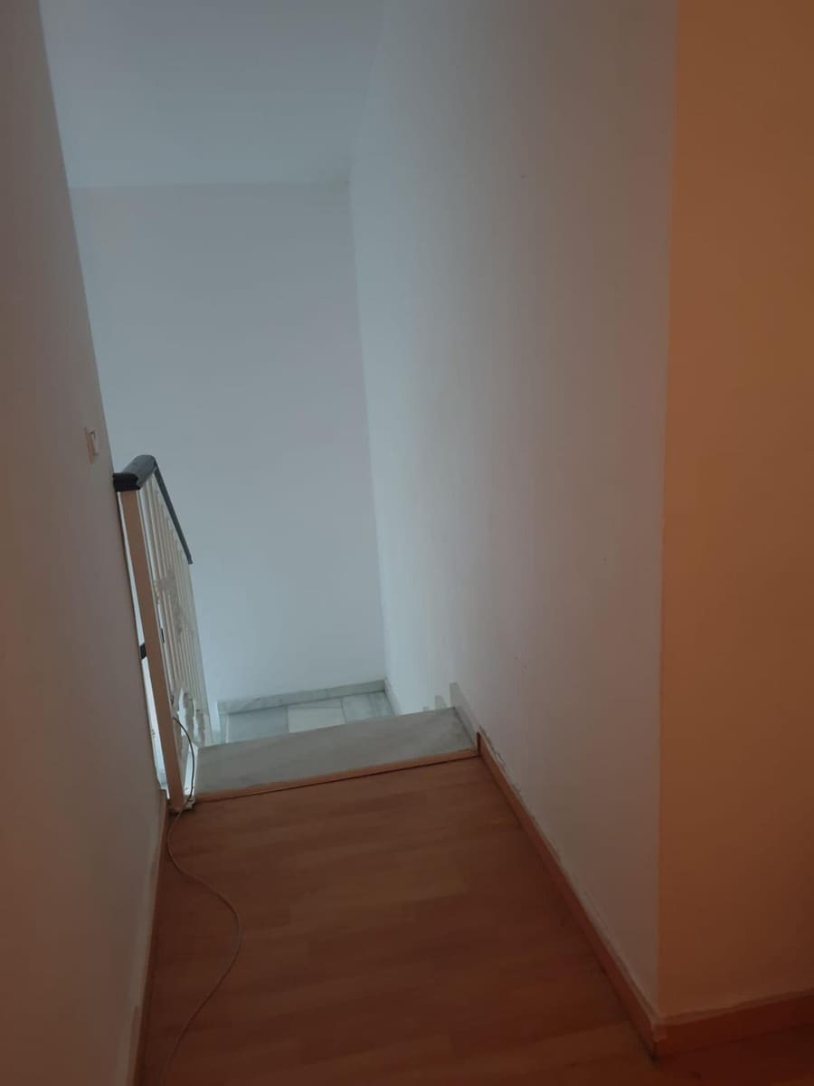 5 bedroom Villa for sale in Benalmadena with pool garage - € 645,000 (Ref: 8993820)