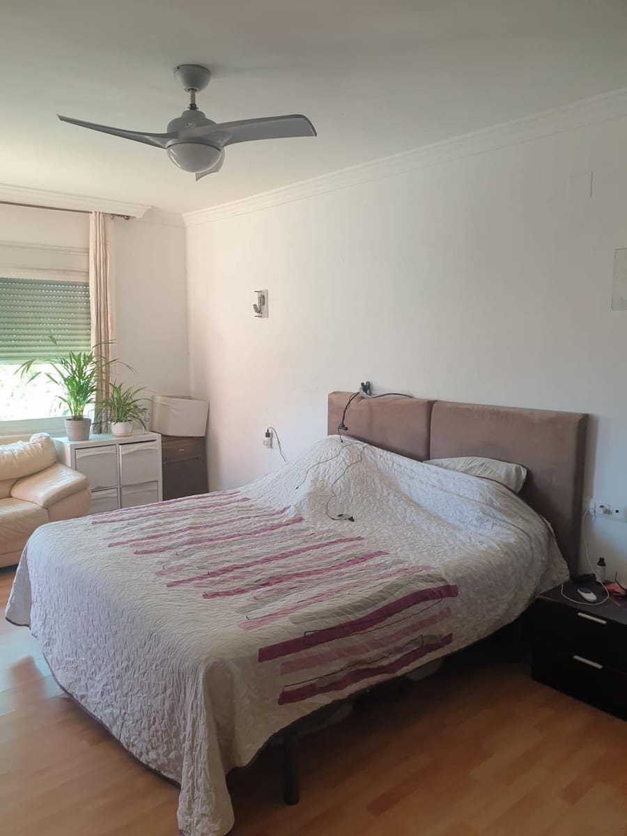 5 bedroom Villa for sale in Benalmadena with pool garage - € 645,000 (Ref: 8993820)