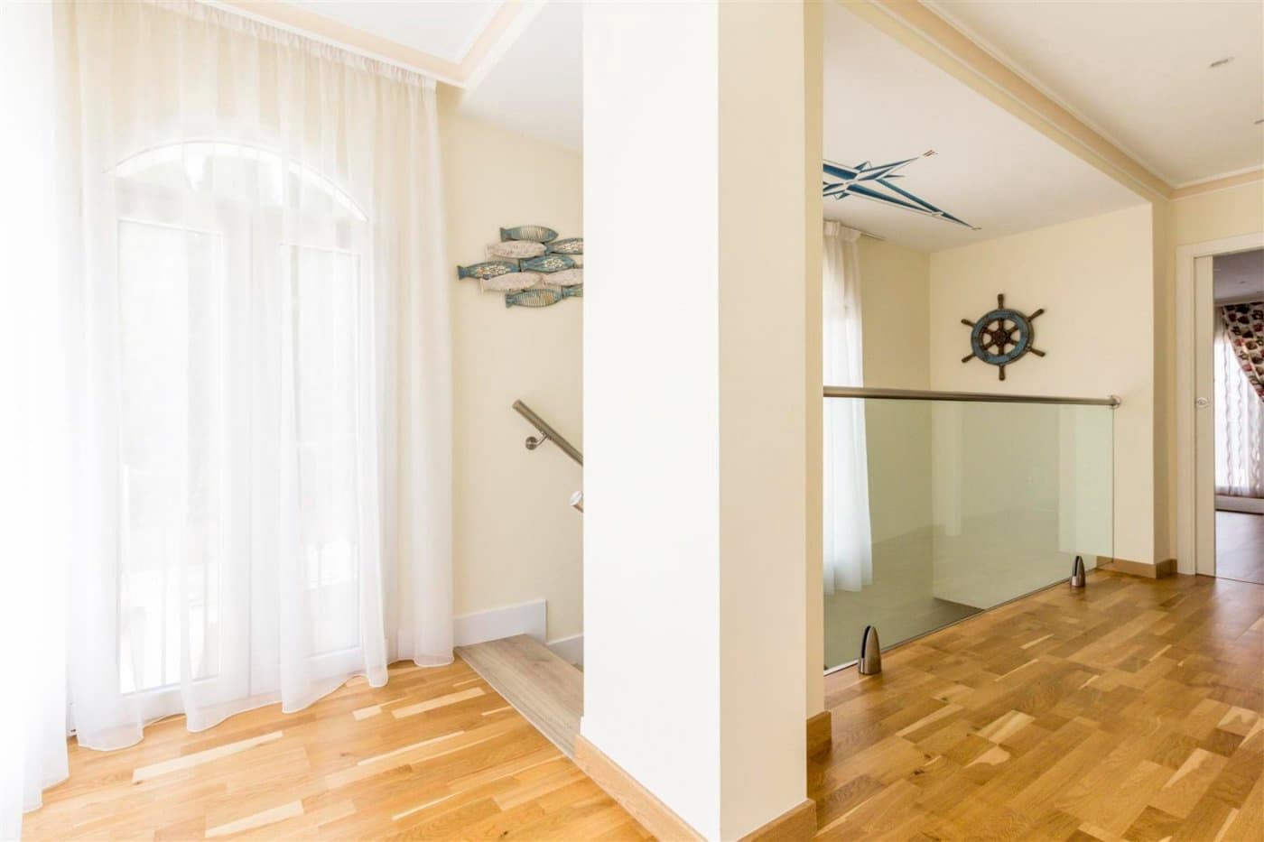 4 bedroom Villa for sale in San Pedro de Alcantara with pool garage - € 1,500,000 (Ref: 8996861)