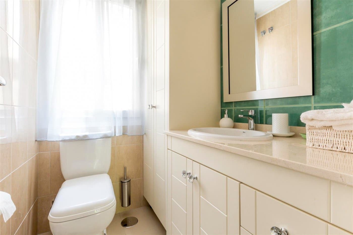 4 bedroom Villa for sale in San Pedro de Alcantara with pool garage - € 1,500,000 (Ref: 8996861)