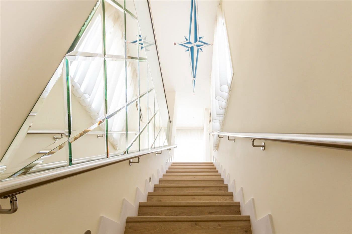 4 bedroom Villa for sale in San Pedro de Alcantara with pool garage - € 1,500,000 (Ref: 8996861)