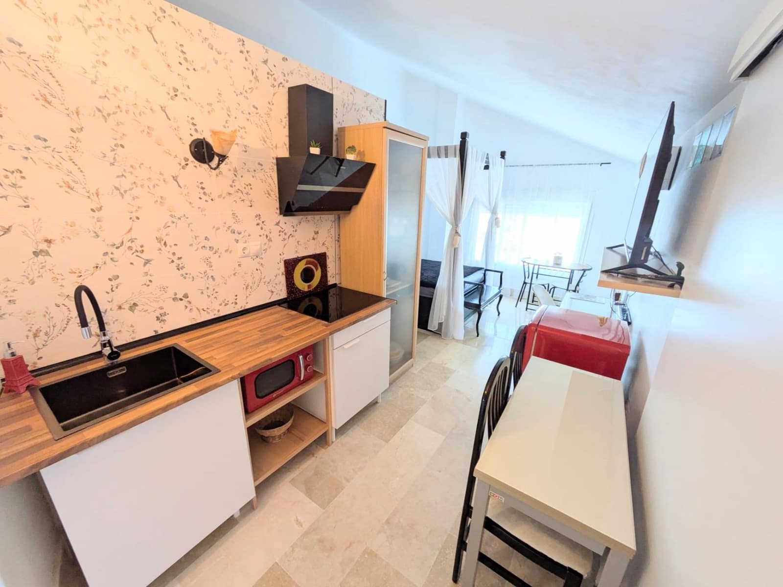 2 soverom Penthouse til salgs i Torrequebrada med svømmebasseng garasje - € 568 000 (Ref: 9003061)