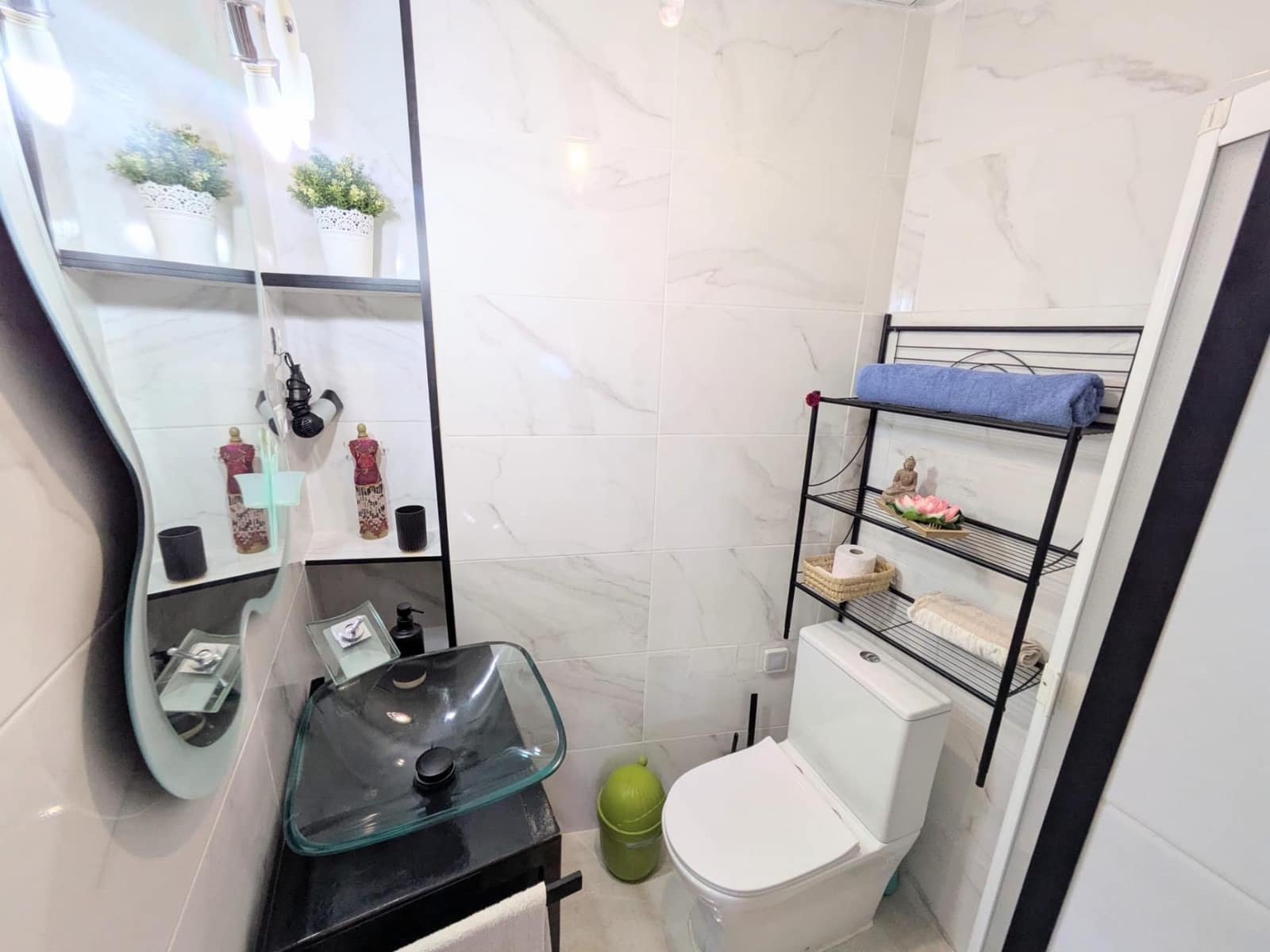 2 soverom Penthouse til salgs i Torrequebrada med svømmebasseng garasje - € 568 000 (Ref: 9003061)