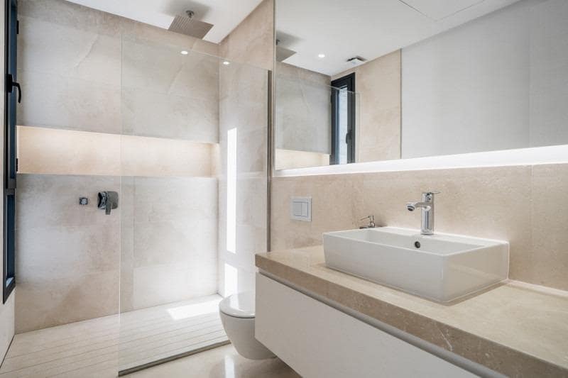 7 sypialnia Willa na sprzedaż w Estepona z basenem garażem - 2 200 000 € (Ref: 9004967)