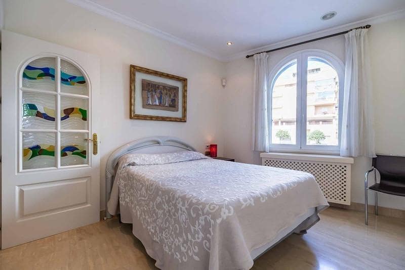 3 soverom Leilighet til salgs i Benalmadena med svømmebasseng garasje - € 1 585 000 (Ref: 9012882)