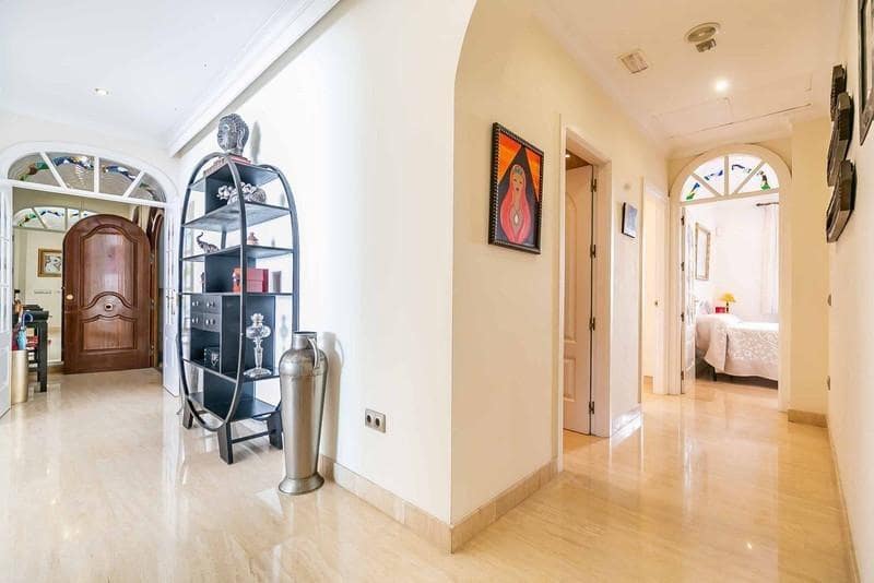 3 soverom Leilighet til salgs i Benalmadena med svømmebasseng garasje - € 1 585 000 (Ref: 9012882)