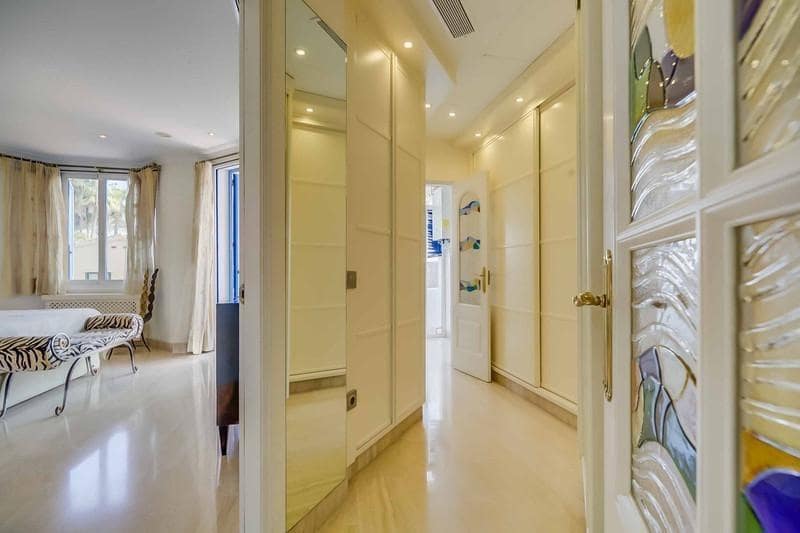 3 soverom Leilighet til salgs i Benalmadena med svømmebasseng garasje - € 1 585 000 (Ref: 9012882)