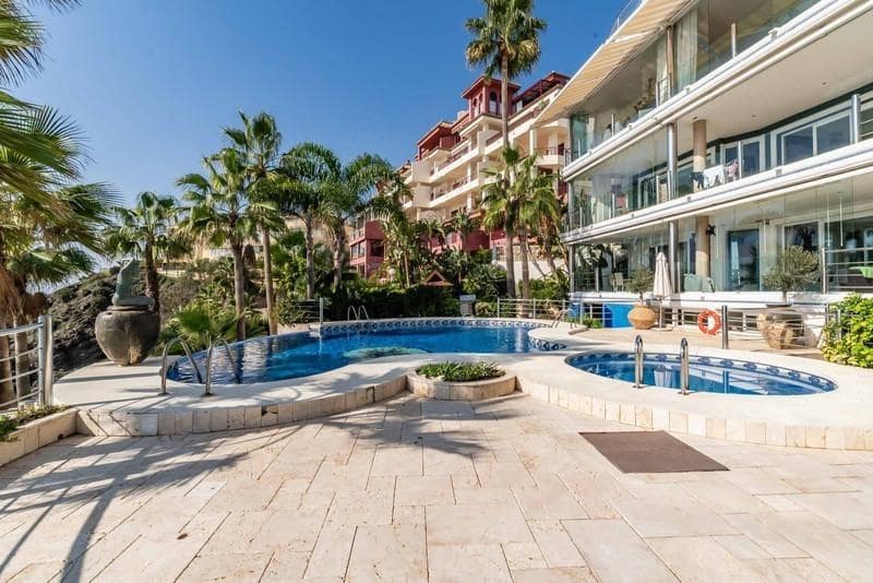 3 soverom Leilighet til salgs i Benalmadena med svømmebasseng garasje - € 1 585 000 (Ref: 9012882)