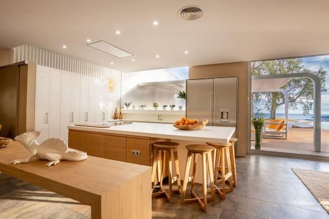 Chalet de 4 habitaciones en Benalmádena en venta con piscina garaje - 4.975.000 € (Ref: 9018419)