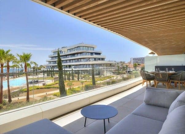 3 makuuhuone Asunto myytävänä paikassa Torremolinos mukana uima-altaan 
autotalli - 1 390 000 € (Ref: 9018420)