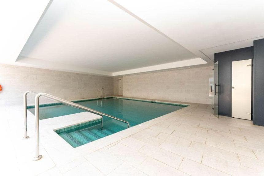 3 makuuhuone Asunto myytävänä paikassa Torremolinos mukana uima-altaan 
autotalli - 1 390 000 € (Ref: 9018420)