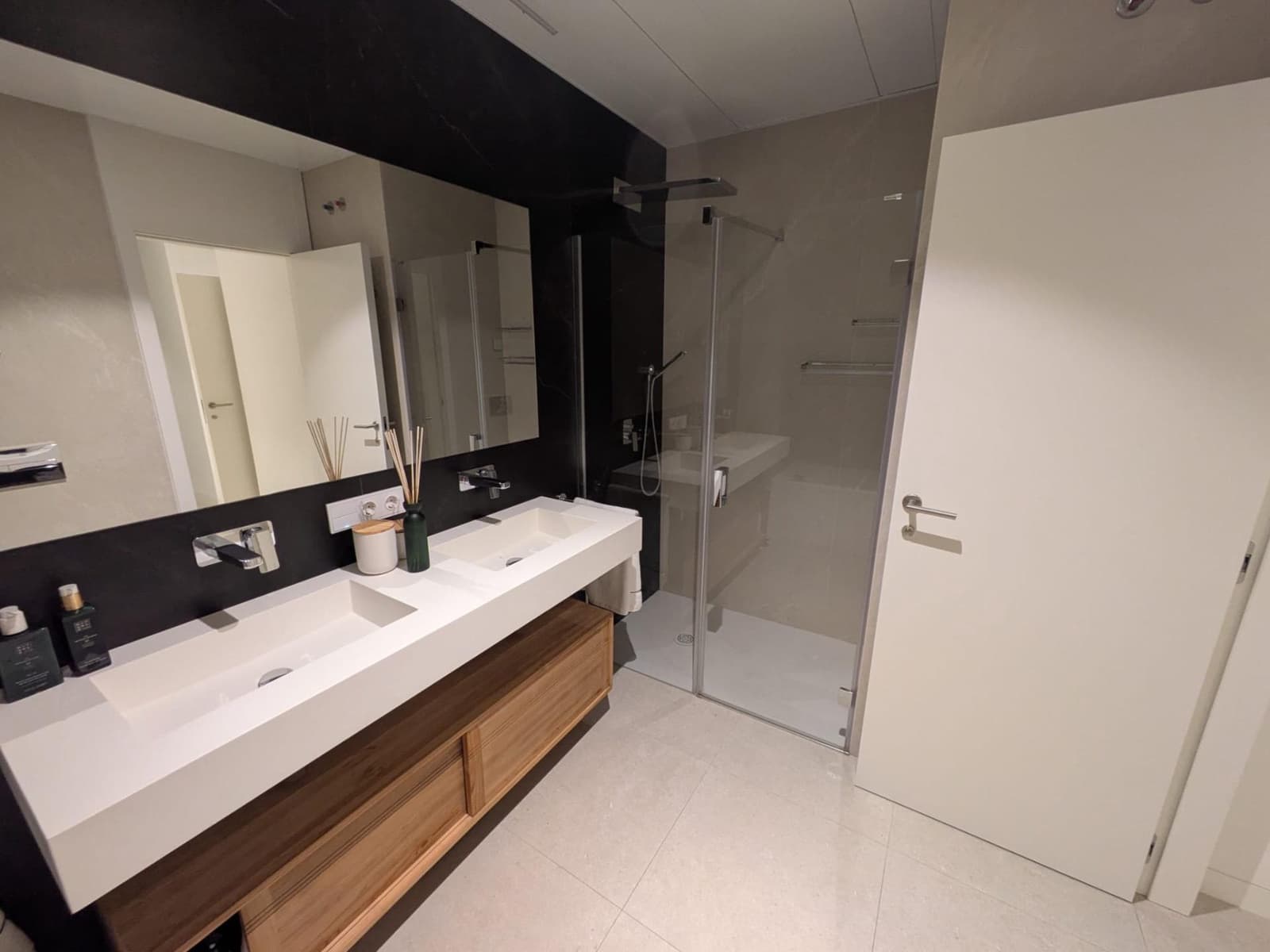 3 Zimmer Wohnung zu verkaufen in Torremolinos mit Pool Garage - 1.290.000 € (Ref: 9018420)