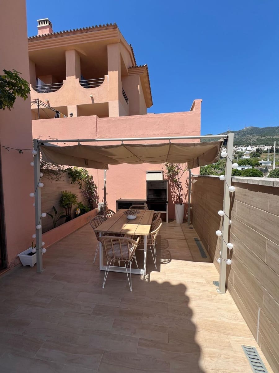 3 bedroom Villa for sale in Torremuelle with pool garage - € 795,000 (Ref: 9021060)