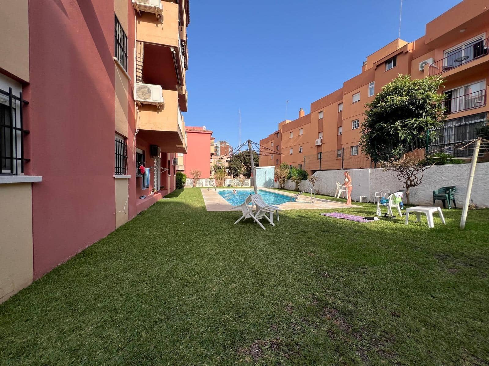 3 bedroom Apartment for sale in Torremolinos with pool garage - € 320,000 (Ref: 9026903)