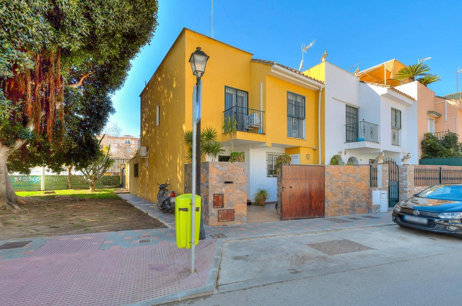 3 soveværelse Rækkehus til salg i Fuengirola med swimmingpool - € 472.000 (Ref: 9029617)