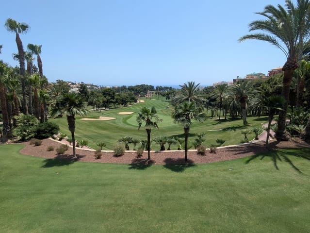 2 makuuhuone Asunto myytävänä paikassa Torrequebrada, Benalmádena mukana uima-altaan 
autotalli - 420 000 € (Ref: 9057674)