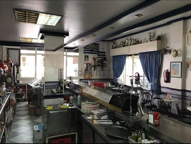 Commercial for sale in Benalmádena - € 425,000 (Ref: 9060370)
