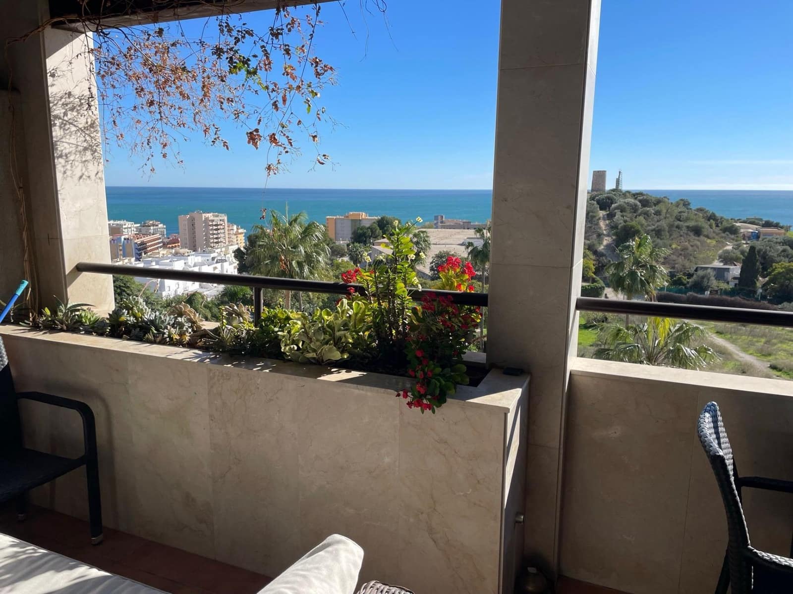 Apartamento de 3 habitaciones en Fuengirola en venta con piscina - 523.000 € (Ref: 9060372)