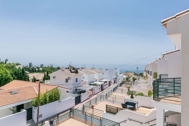 3 soveværelse Rækkehus til salg i Benalmádena med swimmingpool garage - € 533.000 (Ref: 9065272)