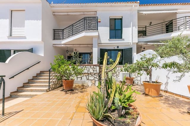3 soveværelse Rækkehus til salg i Benalmádena med swimmingpool garage - € 533.000 (Ref: 9065272)