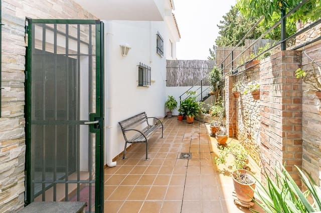 3 soveværelse Rækkehus til salg i Benalmádena med swimmingpool garage - € 533.000 (Ref: 9065272)
