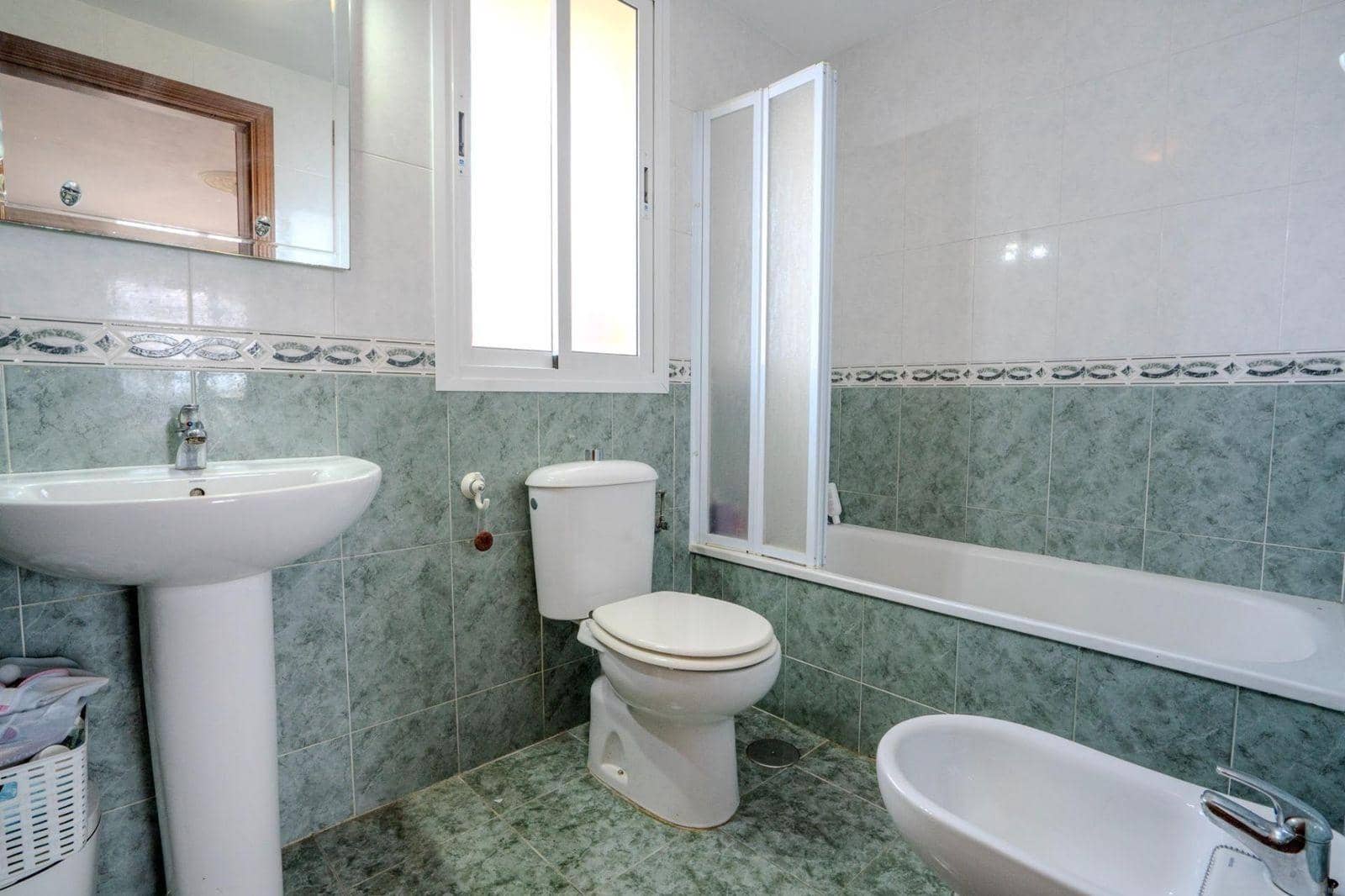 3 soveværelse Penthouse til salg i Torrequebrada med swimmingpool garage - € 460.000 (Ref: 9065273)