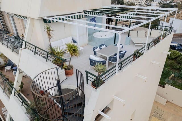 3 soverom Penthouse til salgs i Zona Centro Comercial Torrequebrada, Benalmádena med svømmebasseng garasje - € 460 000 (Ref: 9065273)