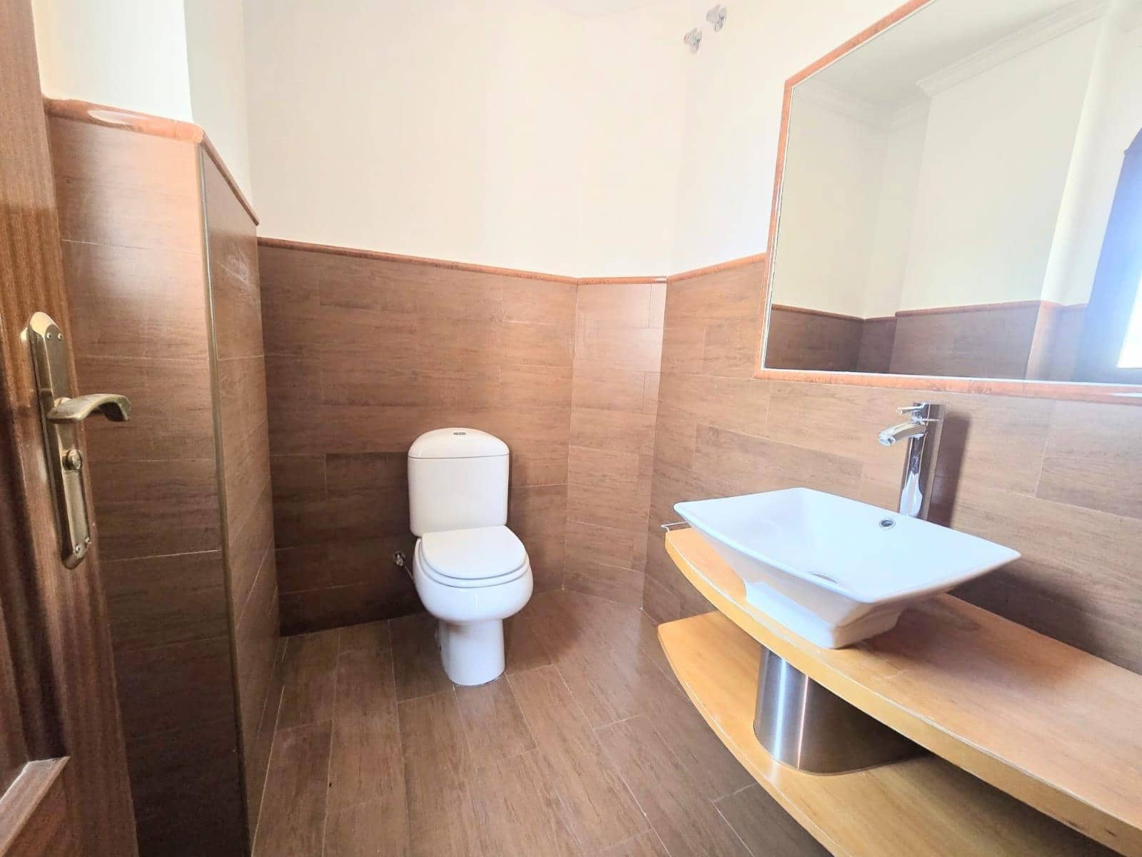 4 soveværelse Semi-Rækkehus til salg i Torrequebrada med swimmingpool garage - € 750.000 (Ref: 9068857)