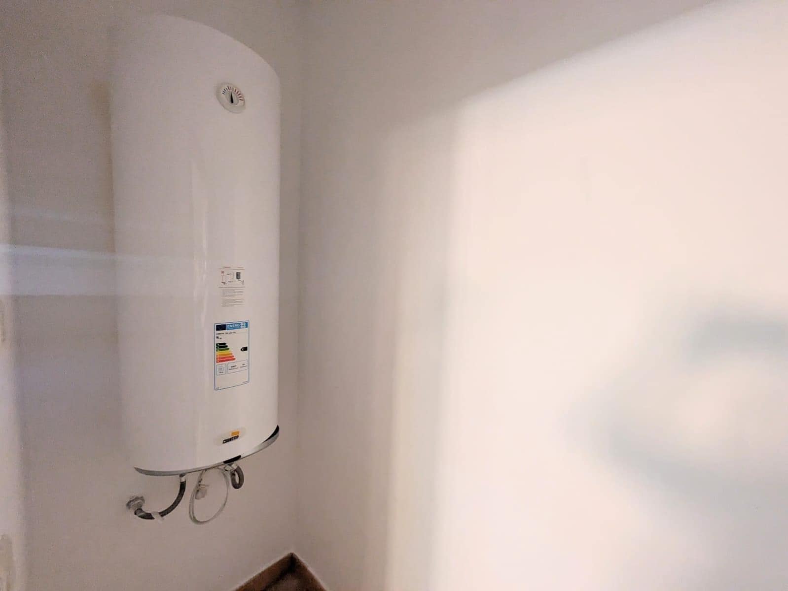 4 soveværelse Semi-Rækkehus til salg i Torrequebrada med swimmingpool garage - € 750.000 (Ref: 9068857)