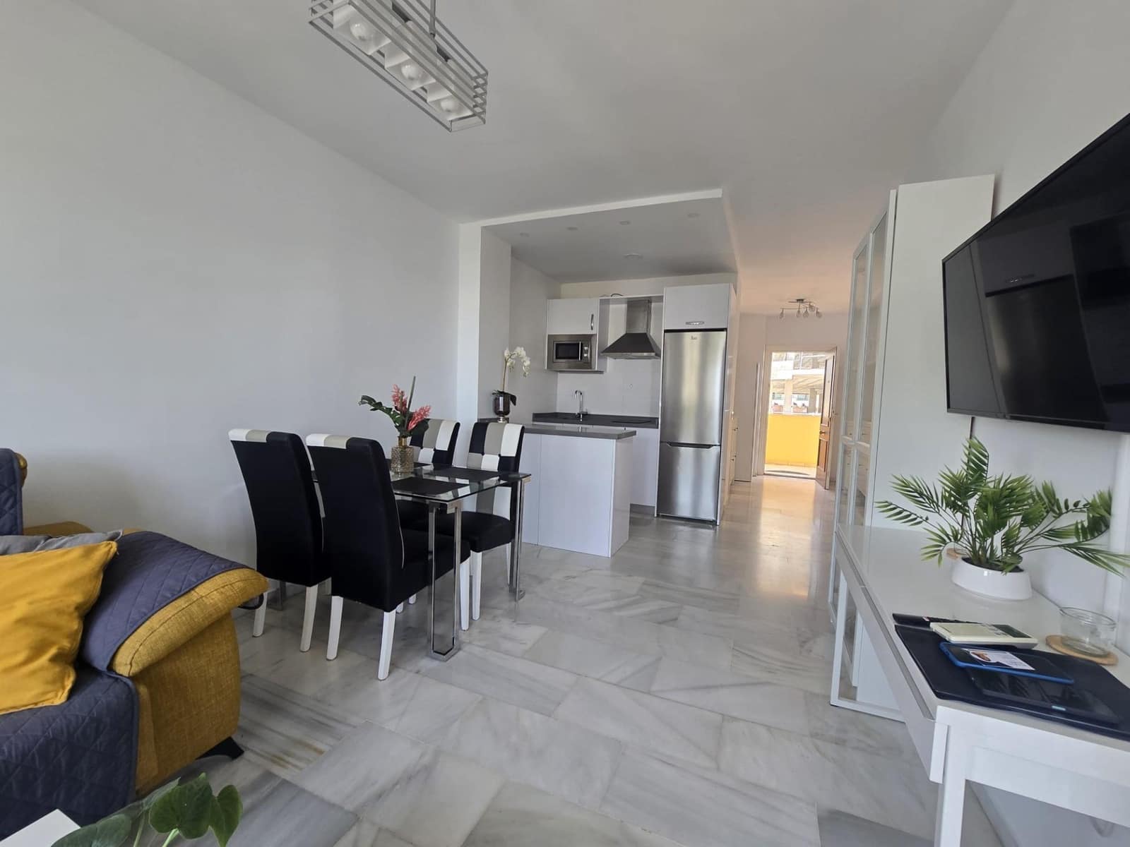 2 soveværelse Lejlighed til salg i Benalmadena Costa - € 349.000 (Ref: 9081529)