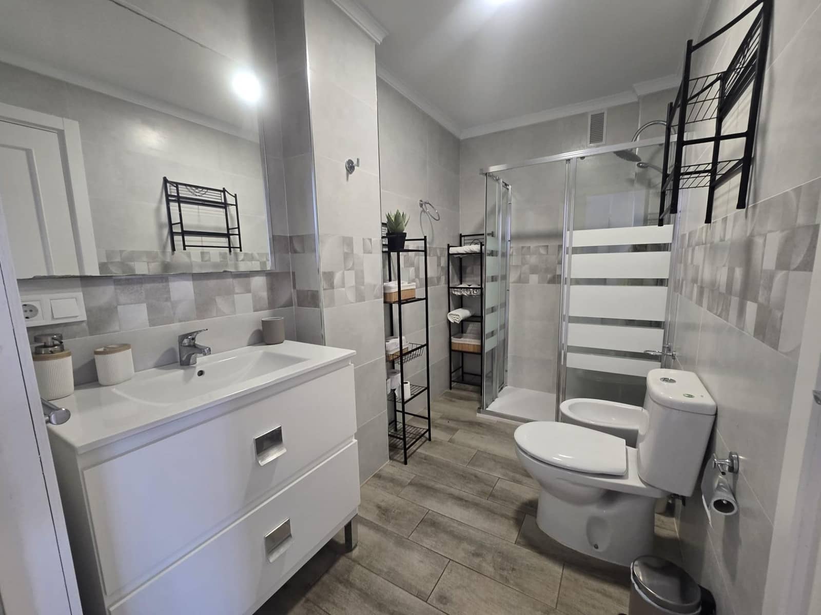 2 soveværelse Lejlighed til salg i Benalmadena Costa - € 349.000 (Ref: 9081529)