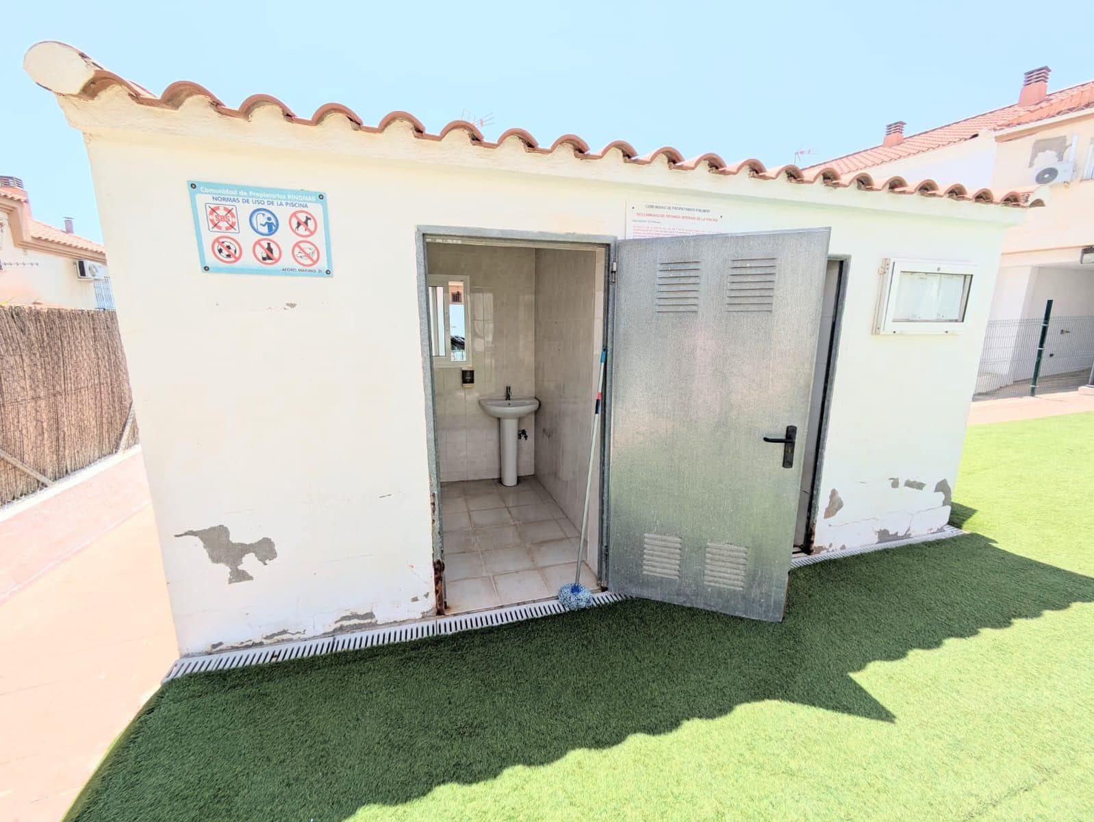 3 soveværelse Rækkehus til salg i Torremolinos med swimmingpool garage - € 410.000 (Ref: 9095321)