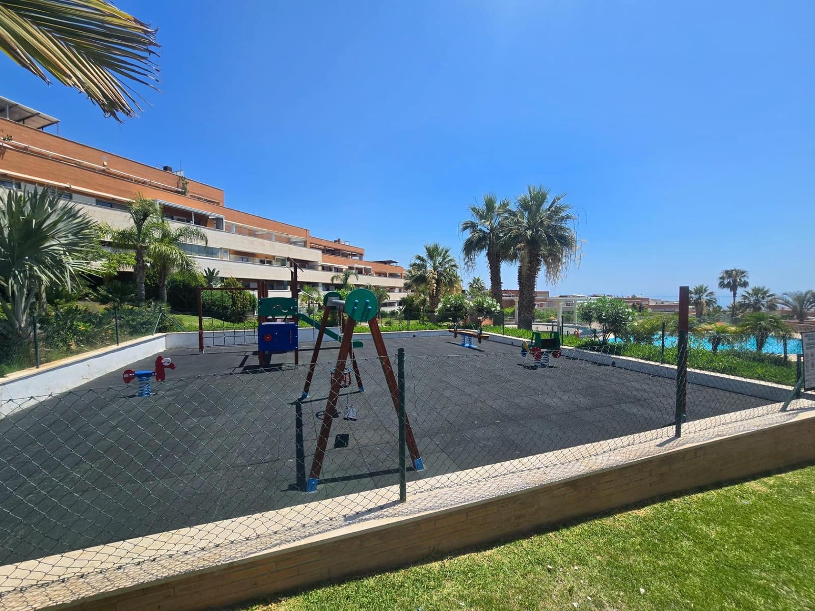 2 bedroom Apartment for sale in Torremolinos with pool garage - € 480,000 (Ref: 9106592)