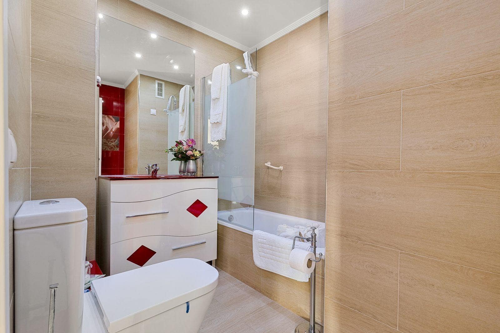 Apartamento de 2 habitaciones en Fuengirola en venta - 359.000 € (Ref: 9142930)