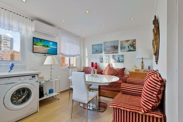 Apartamento de 2 habitaciones en Fuengirola en venta - 359.000 € (Ref: 9142930)