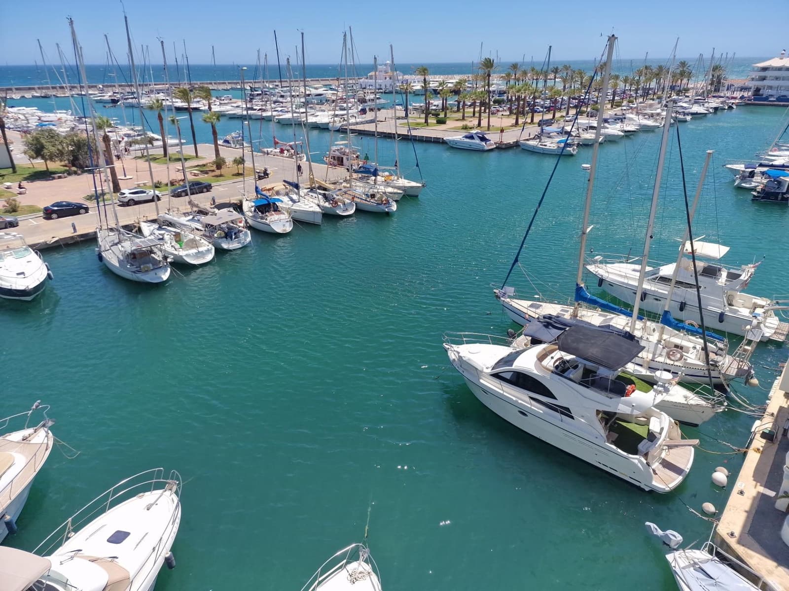 2 bedroom Apartment for sale in Benalmadena - € 580,000 (Ref: 9143559)