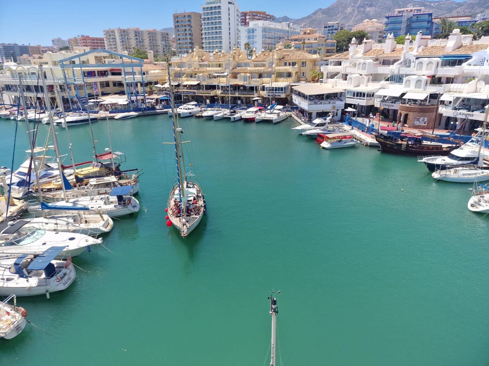 2 bedroom Apartment for sale in Benalmadena - € 580,000 (Ref: 9143559)