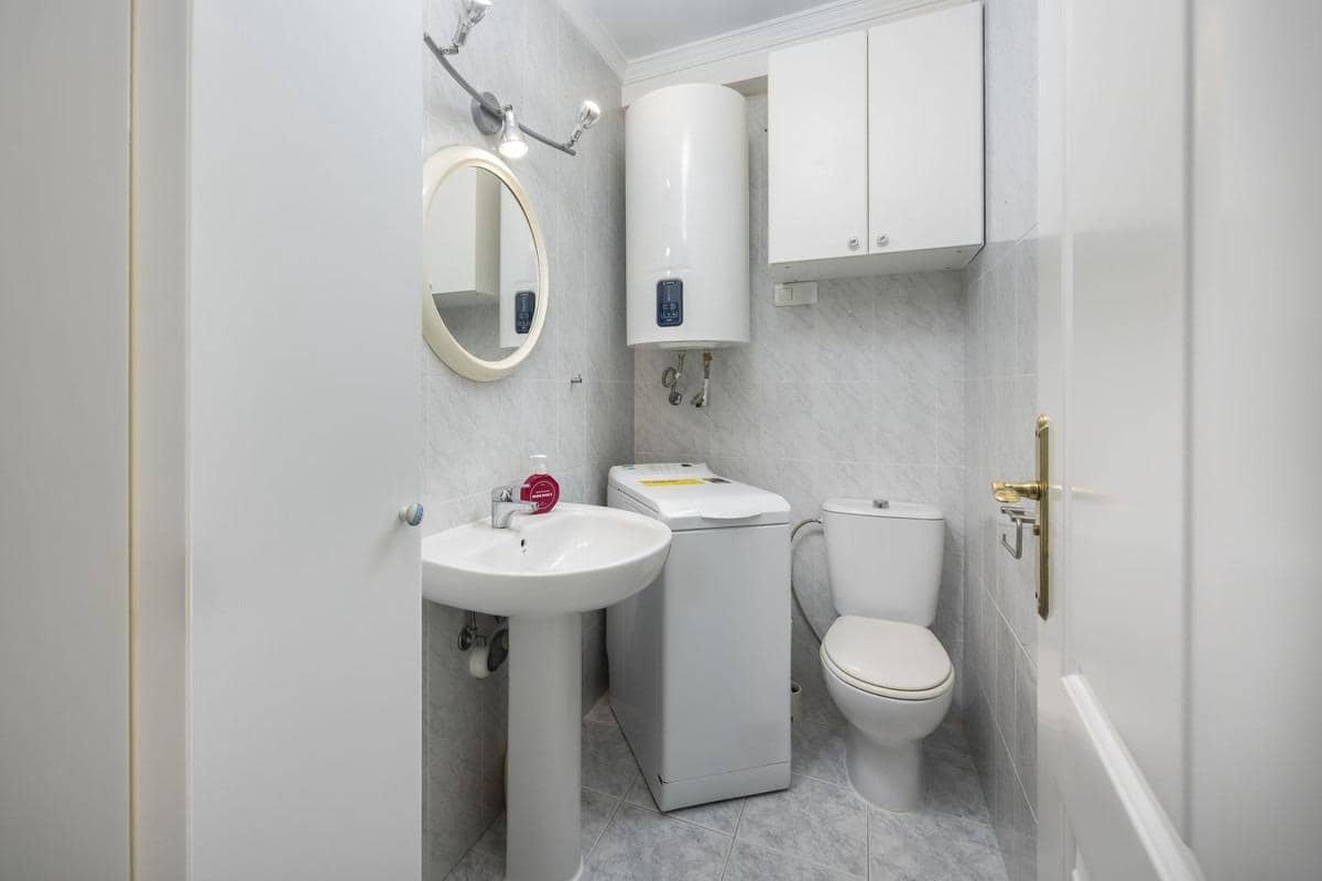 2 soveværelse Rækkehus til salg i Benalmadena med garage - € 375.000 (Ref: 9156112)