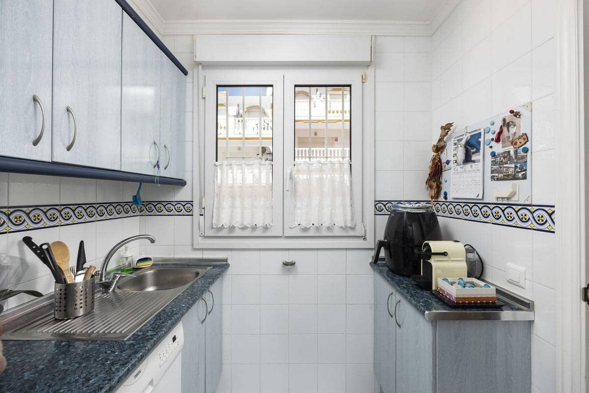 2 soveværelse Rækkehus til salg i Benalmadena med garage - € 375.000 (Ref: 9156112)
